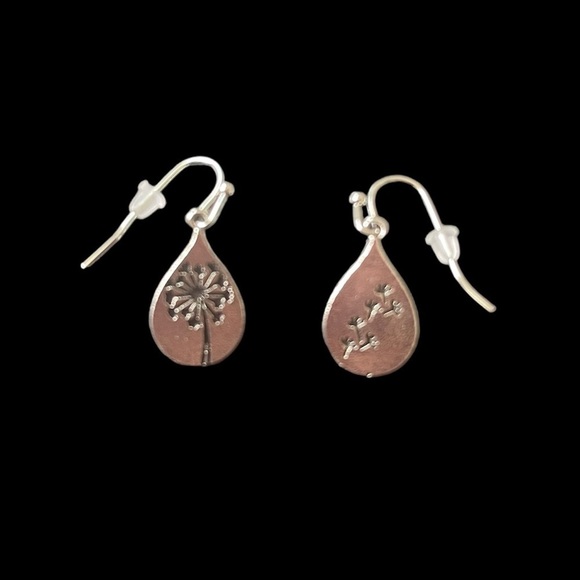 Jewelry - DAINTY silver dandelion imprinted hanging earrings